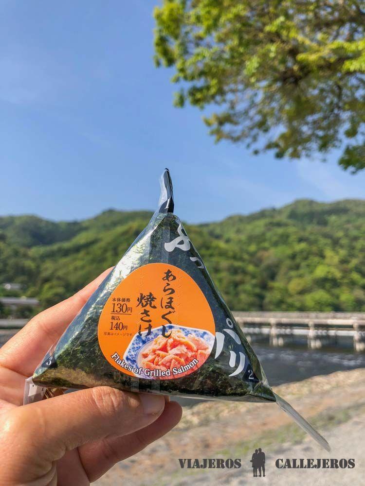 Onigiri. Comida japonesa