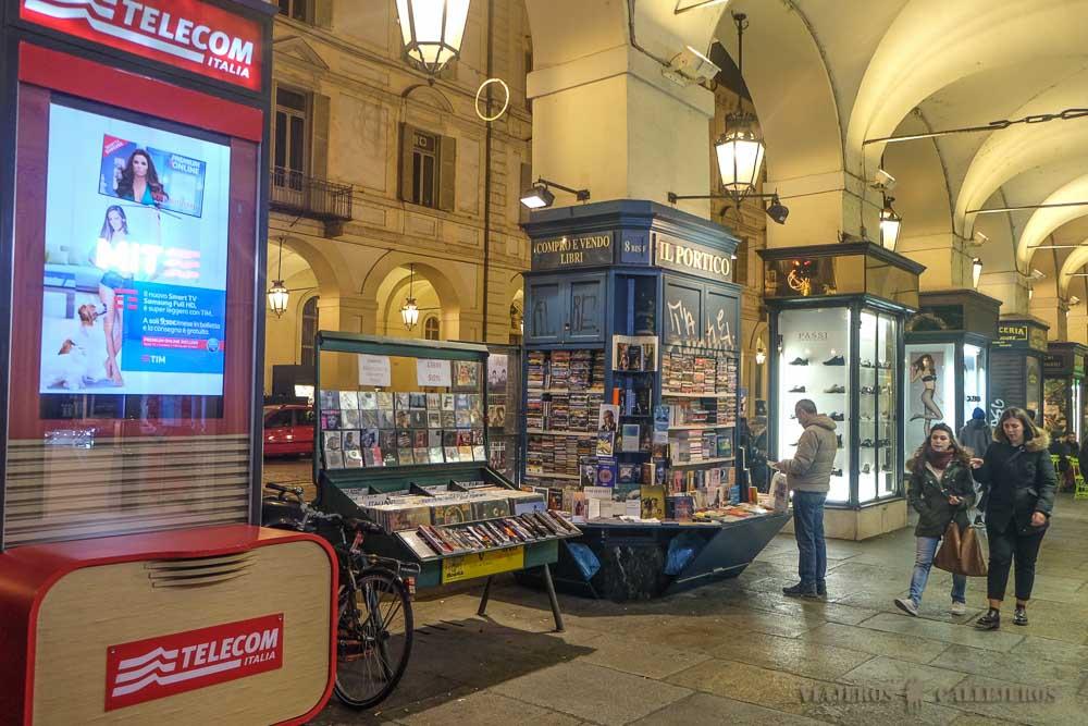 Detalles de los soportales de Turín